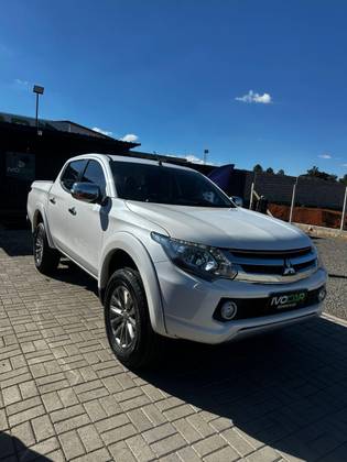 MITSUBISHI L200 TRITON 2.4 16V TURBO DIESEL SPORT HPE CD 4P 4X4 AUTOMÁTICO